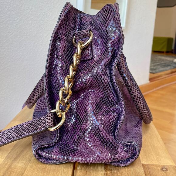 Michael Kors Hamilton Leather Purse Purple Snake Print Gold Chain - Picture 4 of 16